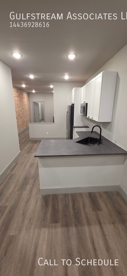 Building Photo - 1315 N Patterson Park Ave