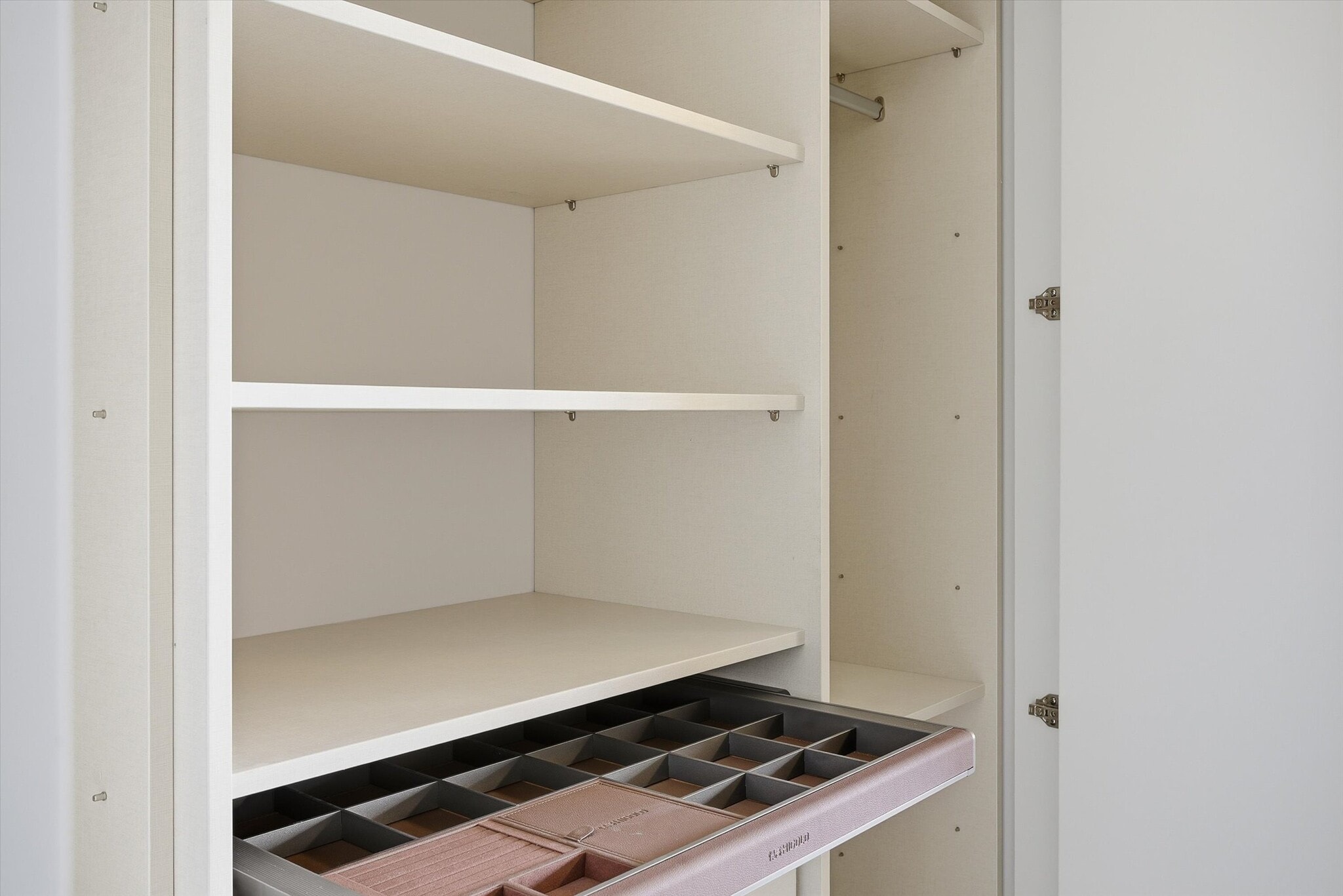 Building Photo - 700 NE 24th St