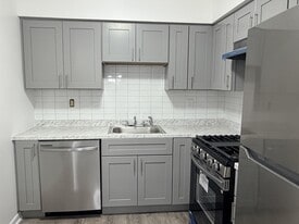 Building Photo - 614 Waterford Dr