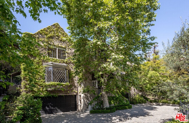 Building Photo - 353 N Gunston Dr