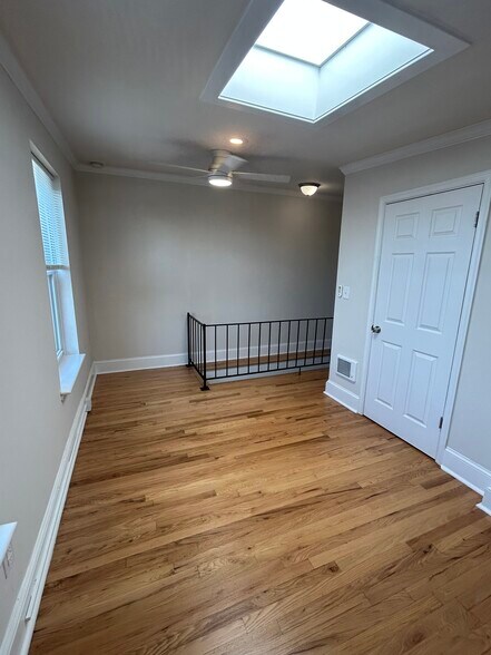 Building Photo - 1009 S 8th St