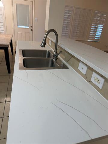 Building Photo - 12404 Coral Dr