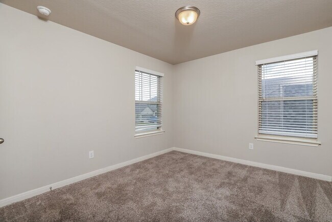 Building Photo - 1417 Arcadian Lily