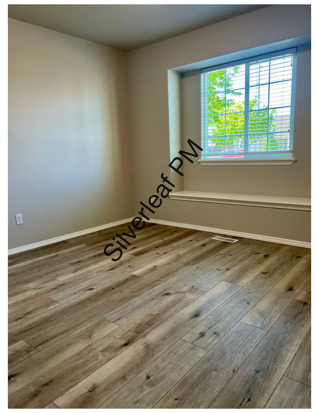 Building Photo - 2095 W Swallowtail Pl