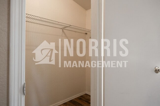 Building Photo - Acreage, NO HOA, So Much Room!