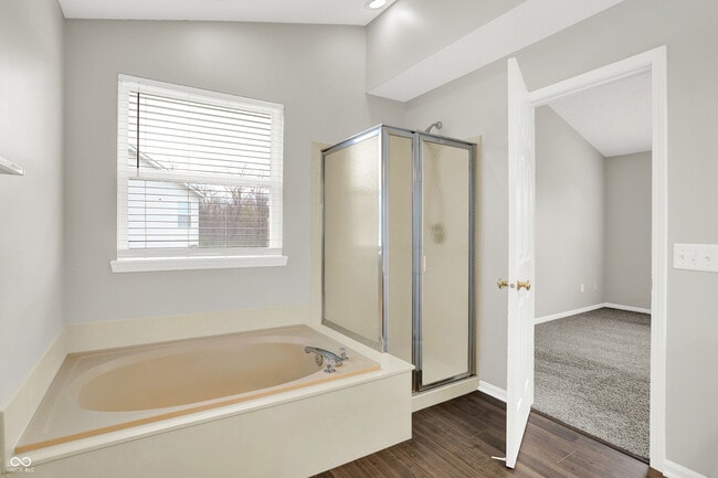 Building Photo - 5761 Cantigny Way S