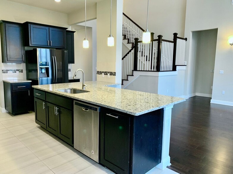 Building Photo - 15420 Iveans Way