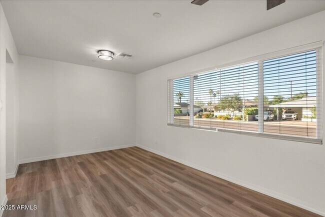 Building Photo - 2623 N 74th Pl