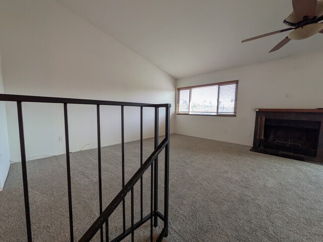 Upstairs Living Room Fireplace & Ceiling Fan - 31909 Del Cielo Este