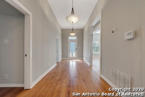 Building Photo - 321 Grove Ave