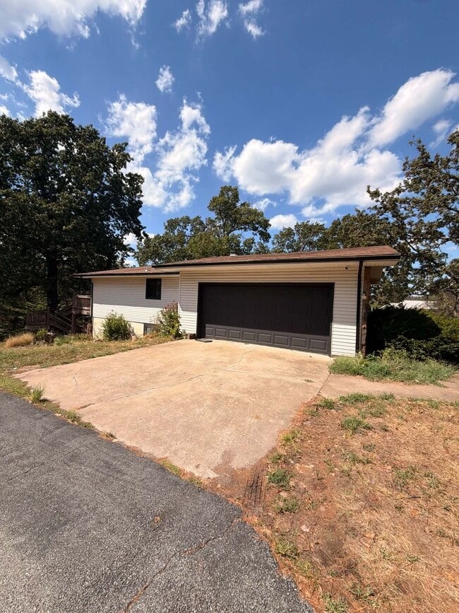 Building Photo - 4427 Edgewood Cir