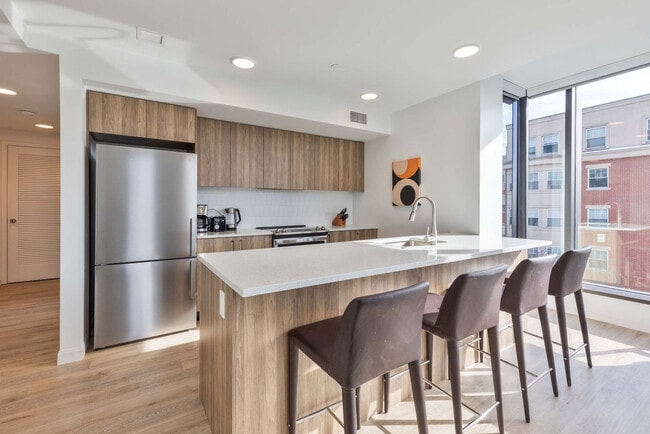 Building Photo - 79 Queensberry St