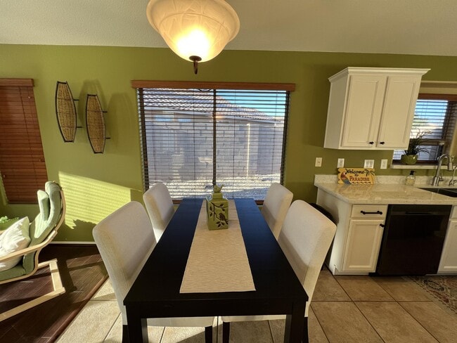 Building Photo - 30091 N Maravilla Dr