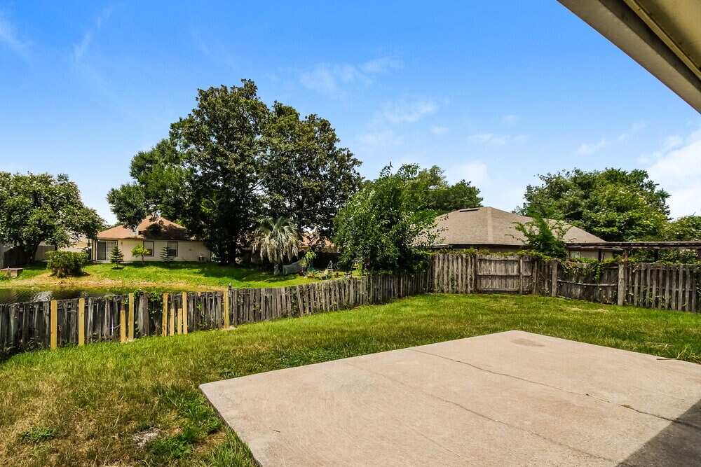 Building Photo - 12559 Fallohide Ln