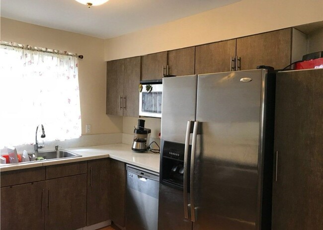 Building Photo - Lovely 2 bed / 1 bath condo within Wilming...