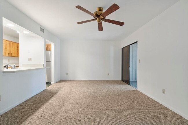 Building Photo - 16 Alcira Ct
