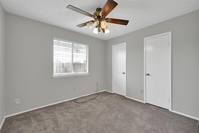 Building Photo - 4730 Temple Bell Dr