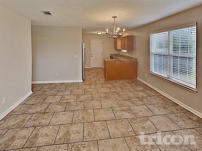 Building Photo - 307 Davids Way