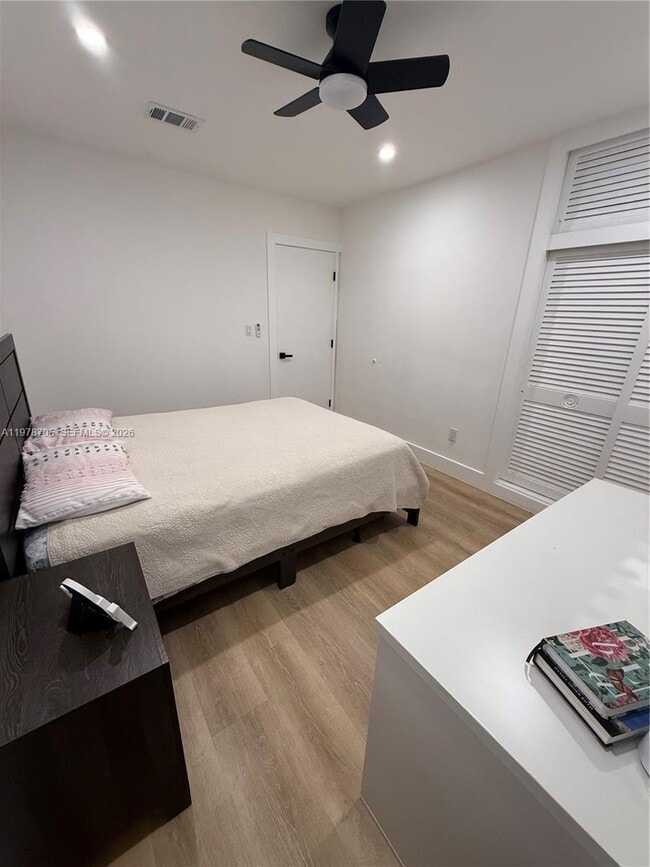 Building Photo - 15915 SW 103rd Pl