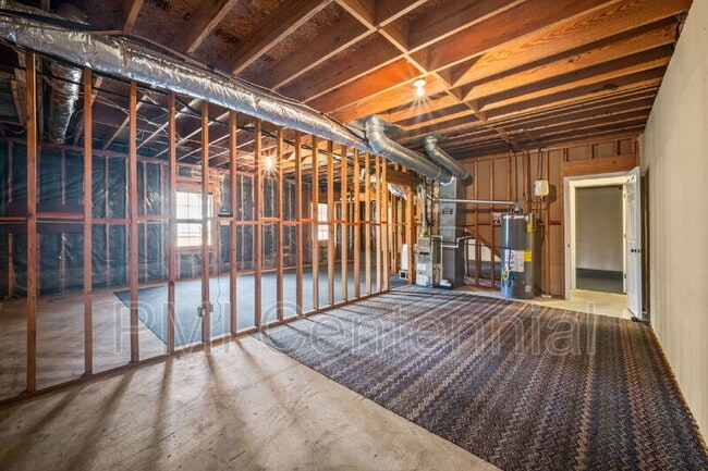 Building Photo - 2645 Wilshire Terrace