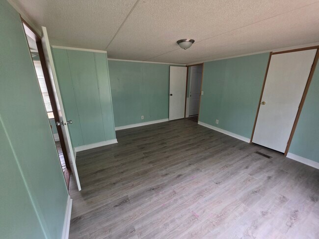 Building Photo - 1120 Angela Pl