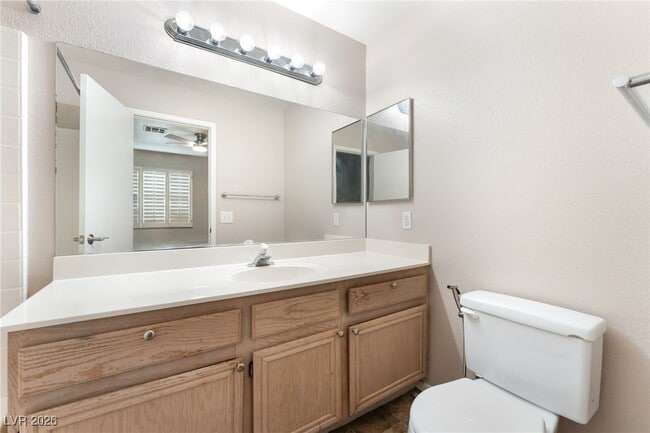 Building Photo - 8028 Desire Dr