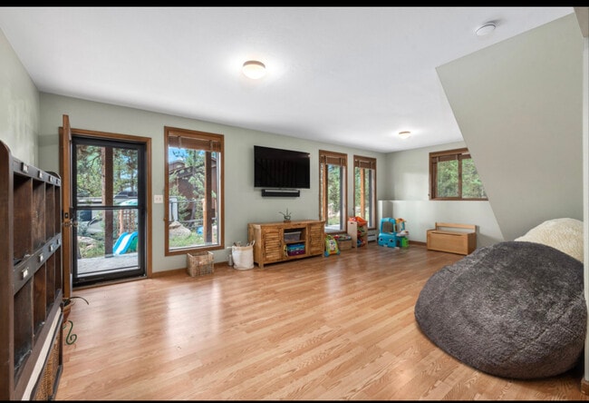 Building Photo - 30540 Rand Rd