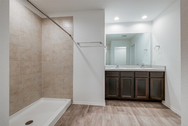 Building Photo - 20818 Marigold Meadows St