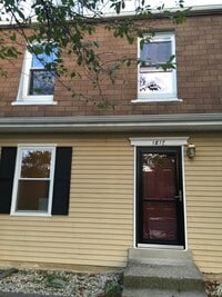 Building Photo - 1817 Oriole Ct