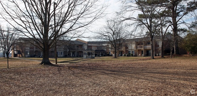Building Photo - Heritage Court Apartments