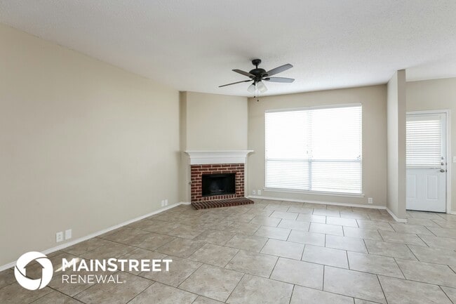 Building Photo - 3288 Raleigh Dr