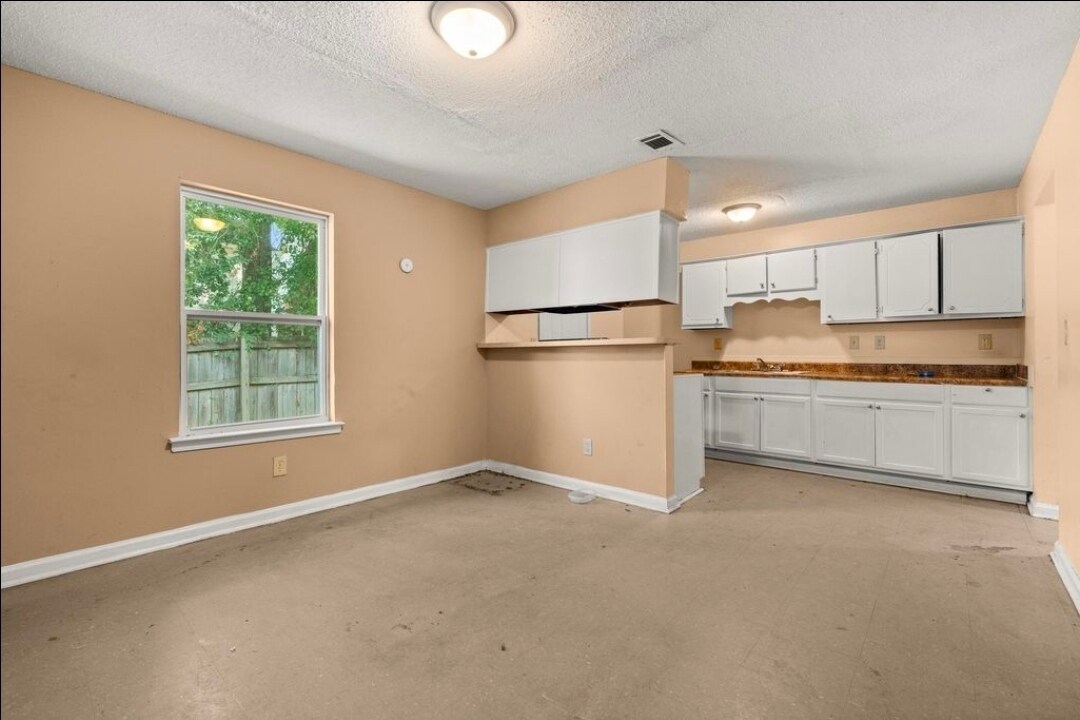 Building Photo - 3954 Chelsea Hill Dr