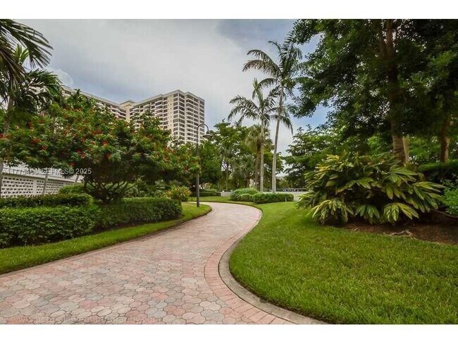 Building Photo - 600 Three Islands Boulevard