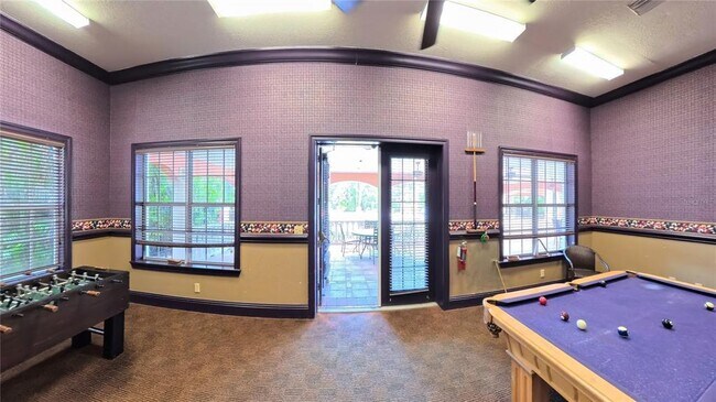 Building Photo - 4170 Central Sarasota Pkwy