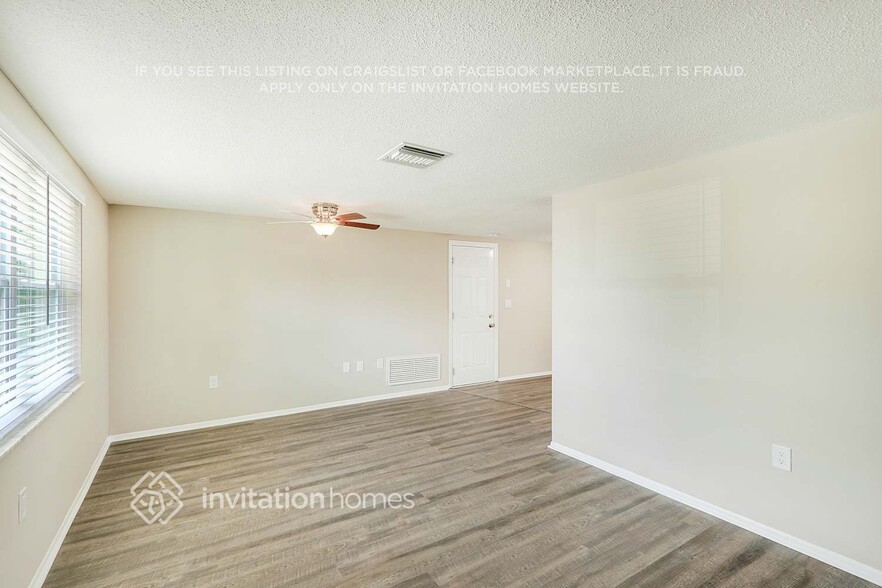 Building Photo - 7935 Fox Hollow Dr