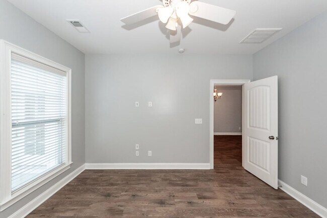 Building Photo - 3437 Fairwater Pl