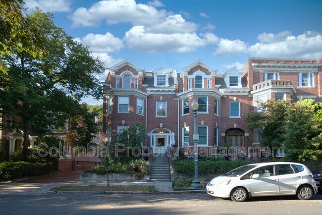 Primary Photo - 1707 Kilbourne Pl NW