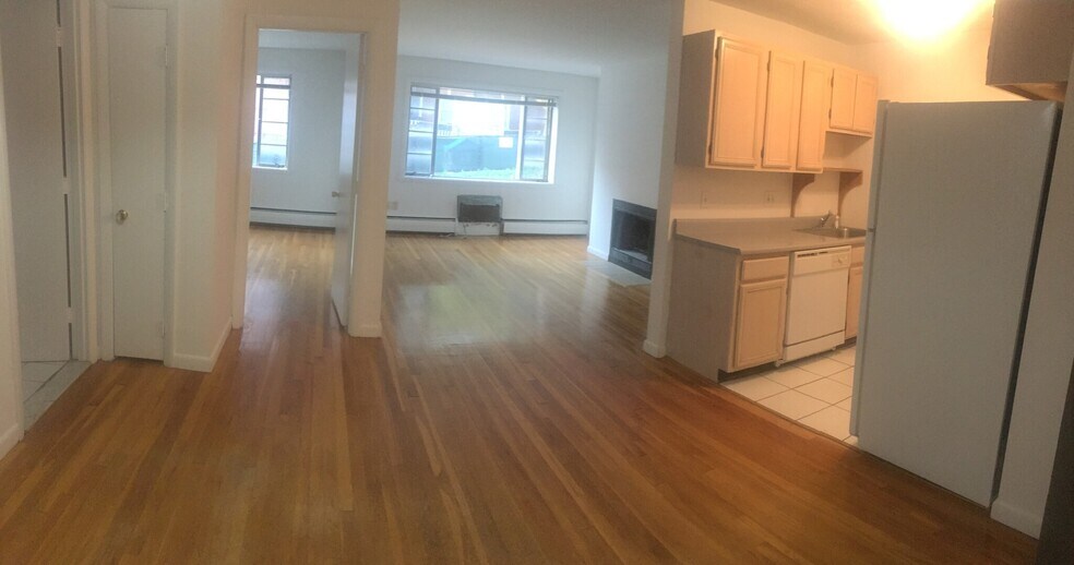 Building Photo - 50 Evergreen St