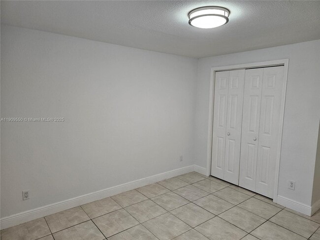 Building Photo - 651 SW 66th Ave