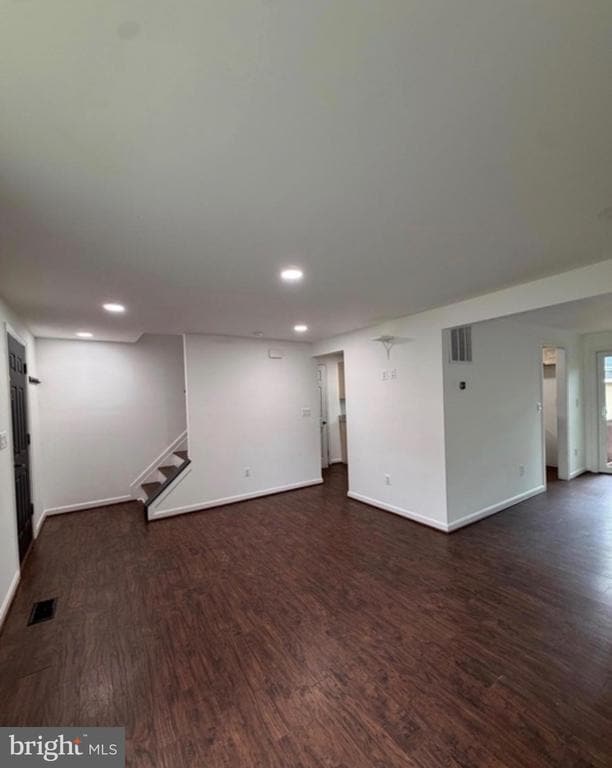 Building Photo - 1358 Raleigh Dr