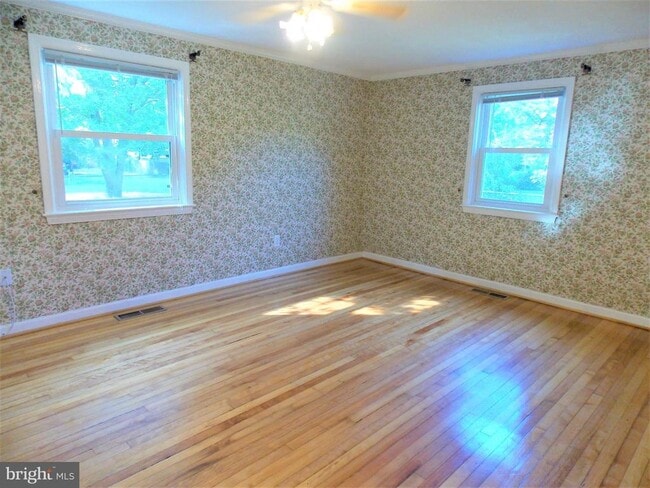 Building Photo - 6409 Higham Dr