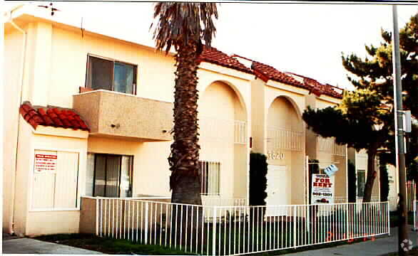 Sherman Way Apartments - 13820 Sherman Way Van Nuys CA 91405 ...