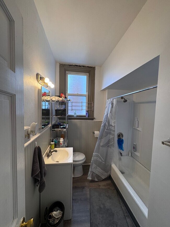 Building Photo - 4103 Allequippa St