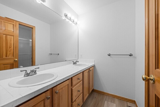 Building Photo - 10197 S Fairgate Way