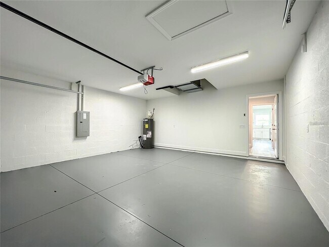 Building Photo - 15962 SW 53rd Ct