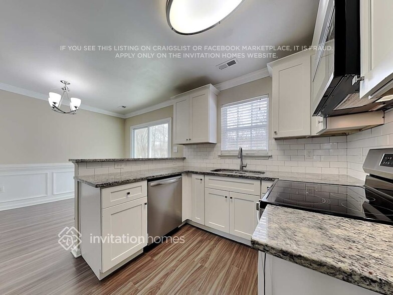 Building Photo - 8808 Clifton Meadow Dr