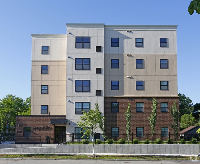 Grand & Finn Apartments 2124 Grand Ave Saint Paul MN 55105