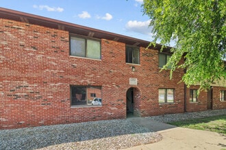 Building Photo - 1203 Dean Dr