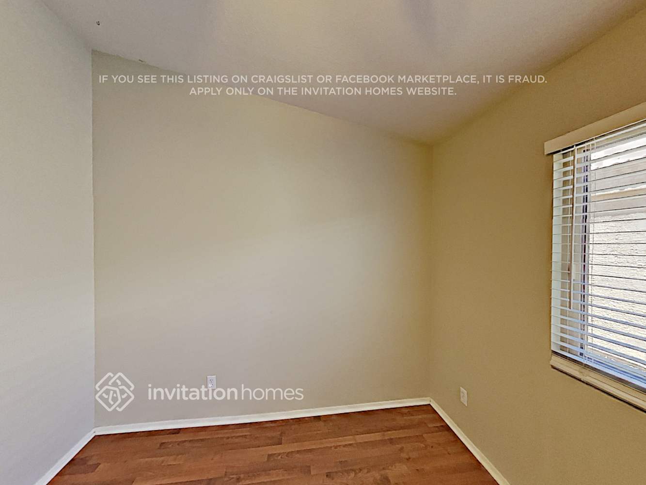 Building Photo - 1896 S Pinto Dr