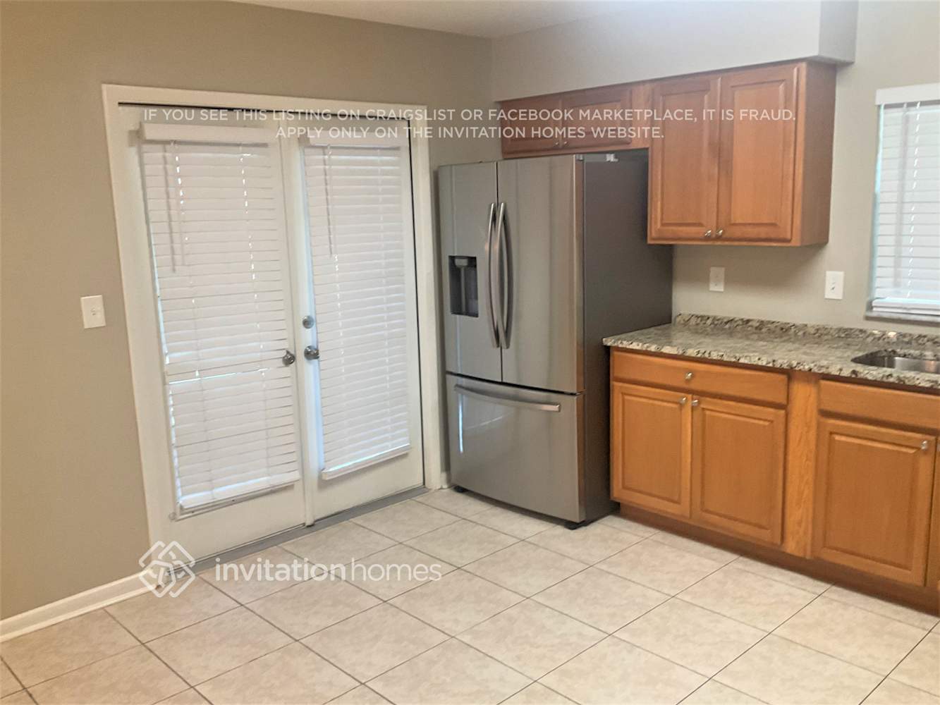 Building Photo - 553 Oak Creek Dr